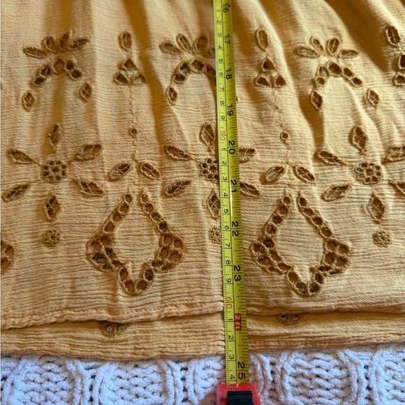 American Eagle Charming Yellow mustard Women top with Embroidered Details size M - Picture 7 of 11